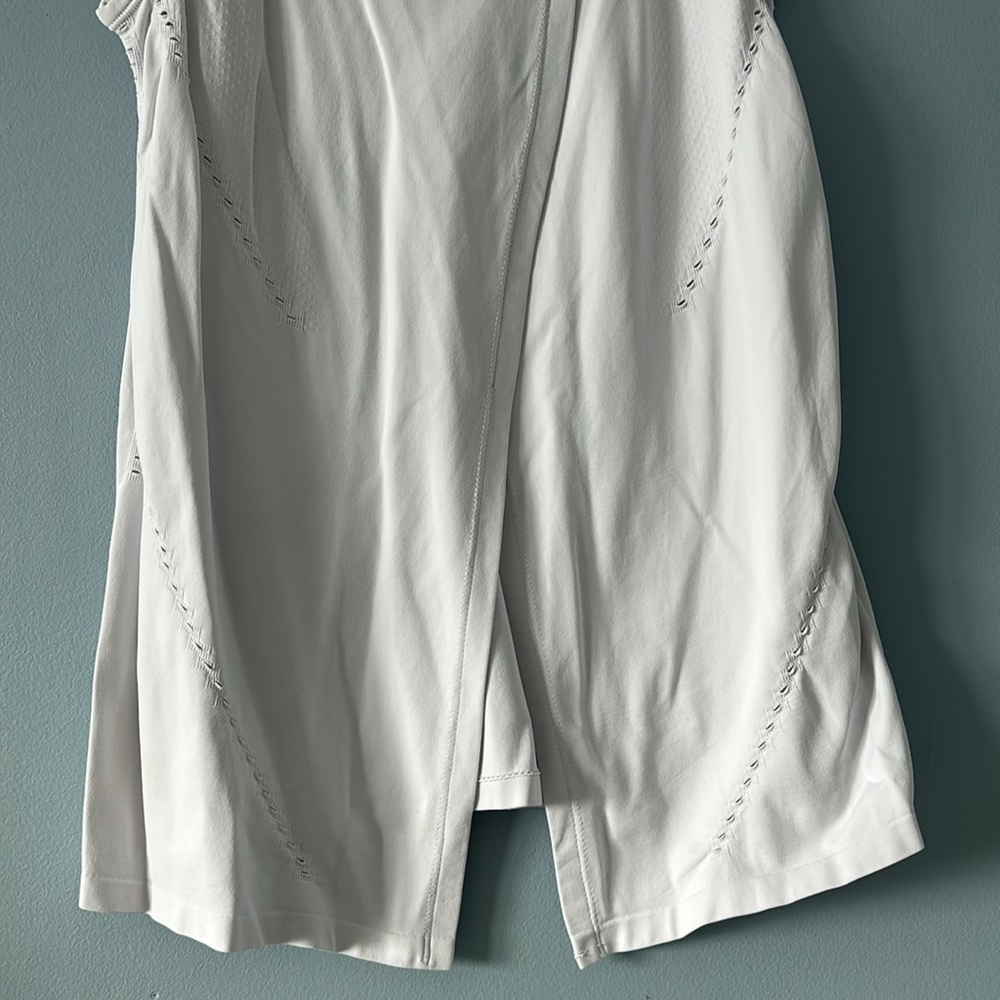 Athleta - Picture 3 of 4